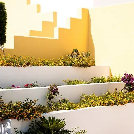 Apartahotel Oasi D'oriente 3*