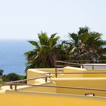 Oasi D'oriente Apartahotel 3*