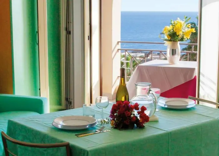 Oasi D'oriente Aparthotel 3*