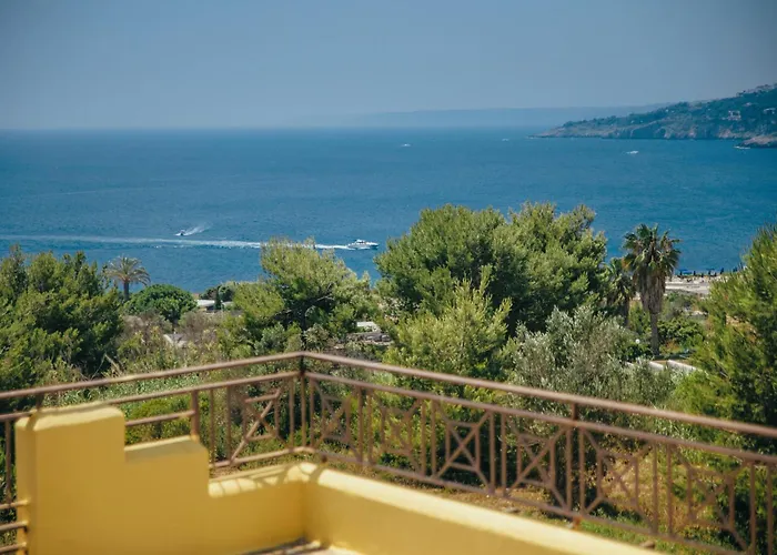 Aparthotel Oasi D'oriente 3*